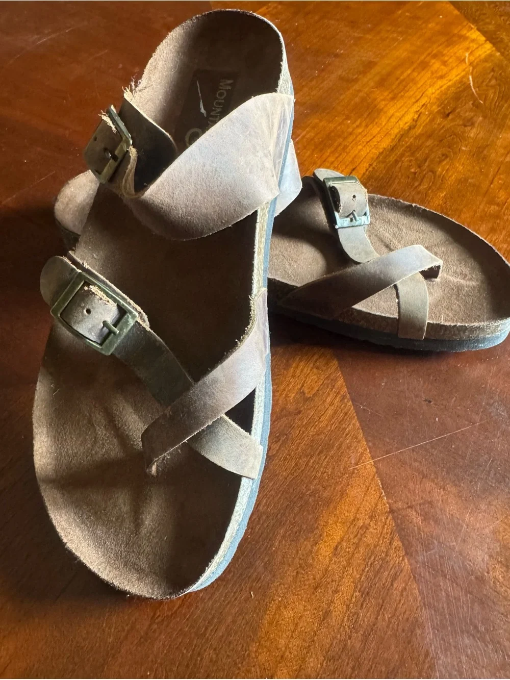 NWOT Mountain Sole Women's Leather Sandals Brown Size 9